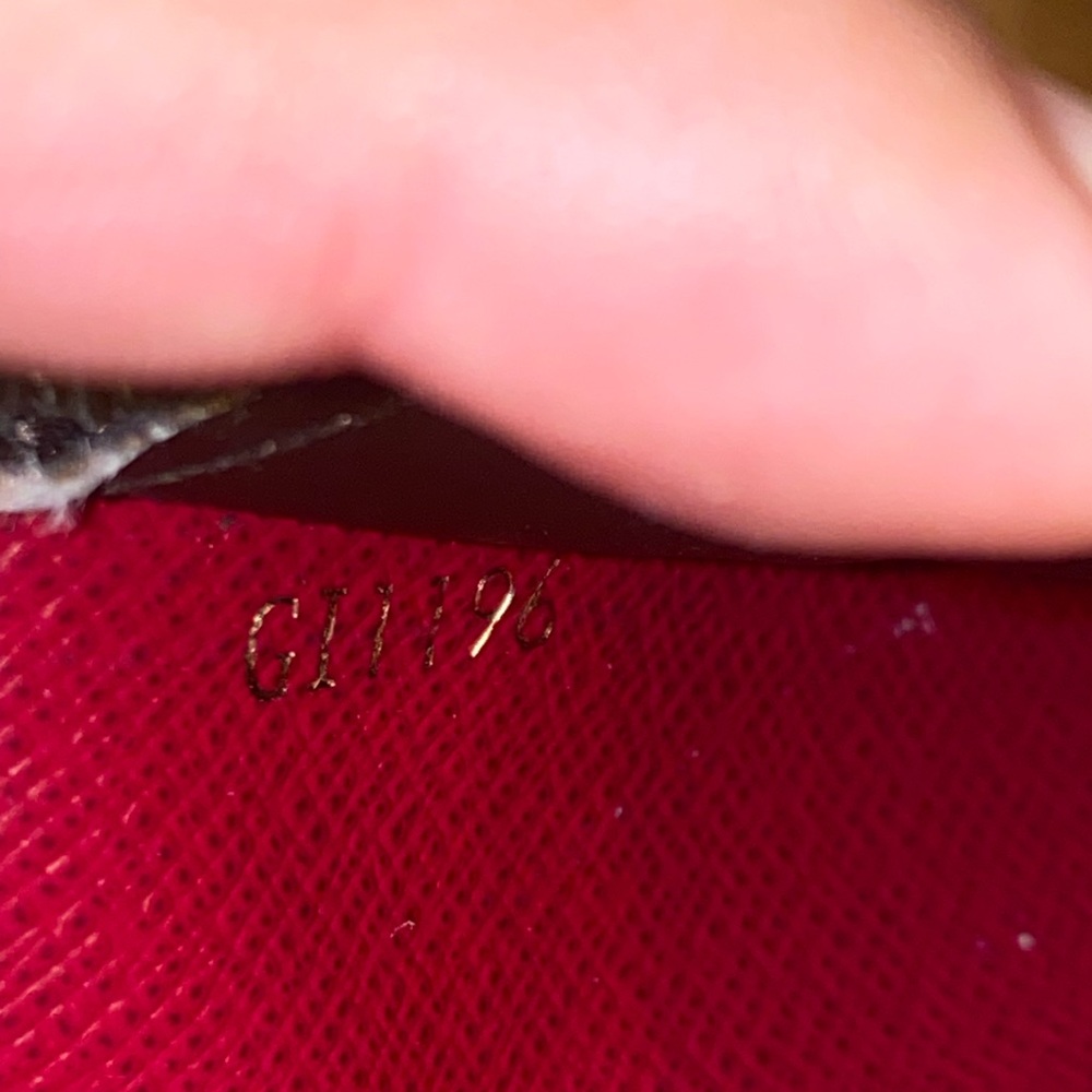 100 % authentic Louis Vuitton Brown Monogram Canvas fiuhsia  Emilie Wallet - Picture 7 of 8
